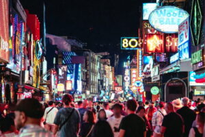 パタヤのウォーキングストリート初心者ガイド｜行き方・時間・夜遊び・料金・治安まで解説